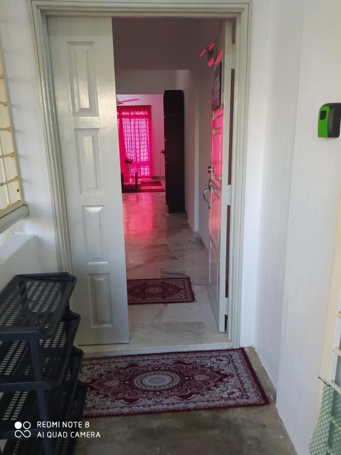 Pd Laguna Homestay Red Port Dickson Exterior photo